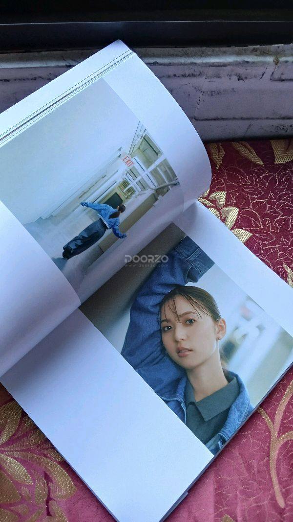 Kylo Ren Lightsaber and Saito Asuka photobook