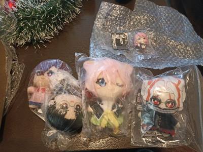 Merch de DANDADAN y Ichika Nakano furry