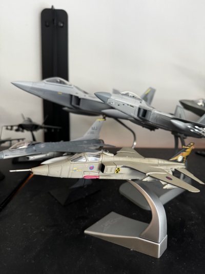 1/72 Corgi RAF GR.MK3 Jaguar 