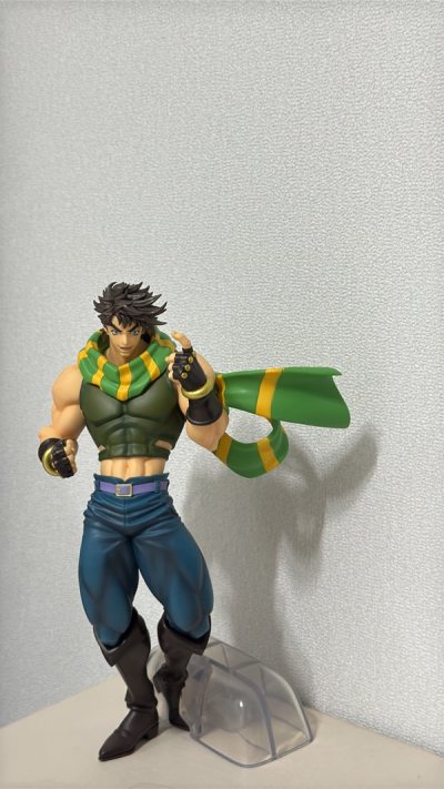 ジョジョの奇妙な冒険 ジョゼフ·ジョースター フィギュア