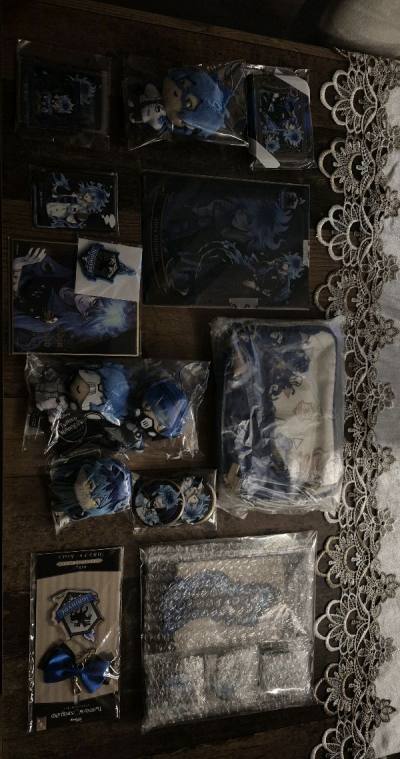 more ignihyde merch!!