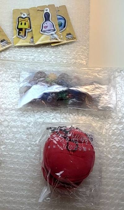Paid 100 yen extra, everything was neatly wrapped in bubblewrap... even stuff that didnt really needed it!